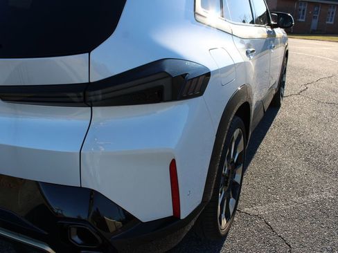 New 2023 BMW XM image 44