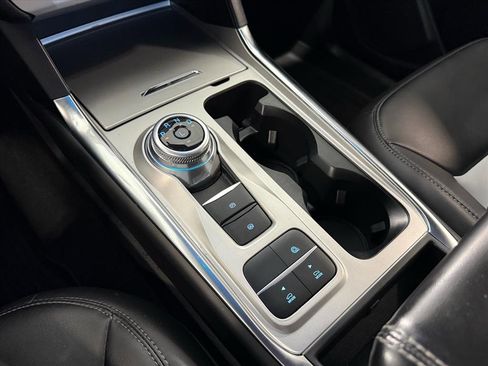 Certified 2023 Ford Explorer XLT w/ Equipment Group 202A image 19