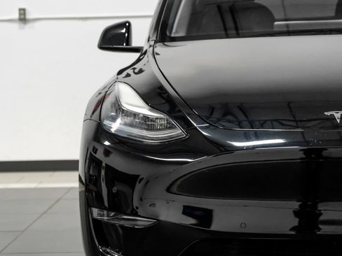 Used 2020 Tesla Model Y Long Range AWD/4WD image 46
