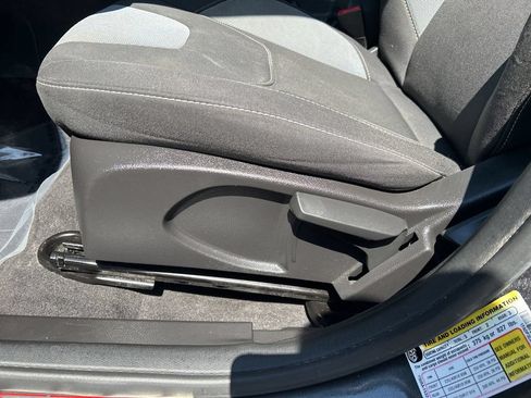 Used 2018 Ford Focus ST FWD image 22