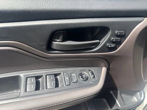 Used 2019 Honda Odyssey EX-L image 16