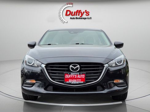 Used 2018 MAZDA MAZDA3 Touring FWD image 11