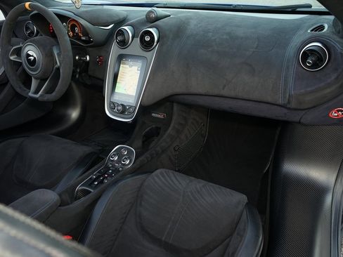Used 2020 McLaren 600LT Spider image 16
