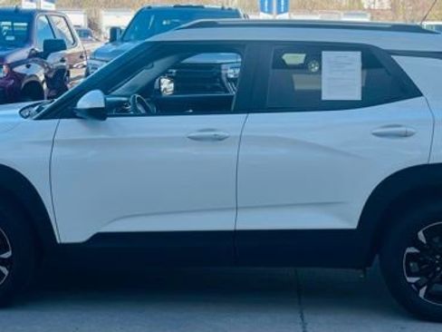 Used 2023 Chevrolet TrailBlazer LT image 6