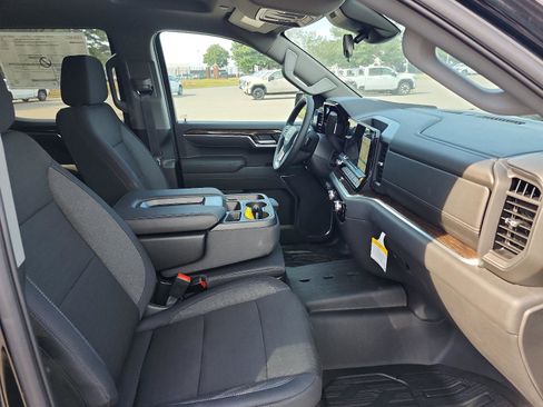 New 2026 GMC Sierra 1500 Elevation image 11