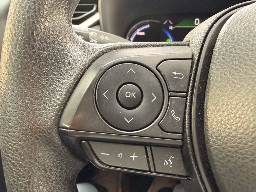 Used 2024 Toyota RAV4 XLE AWD/4WD image 17