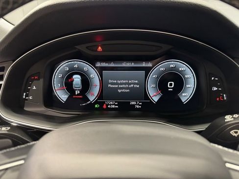 Used 2022 Audi Q8 Premium Plus image 37