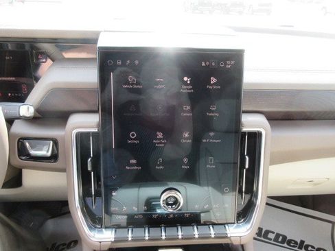 New 2026 GMC Yukon Denali w/ Denali Reserve Package RWD image 20