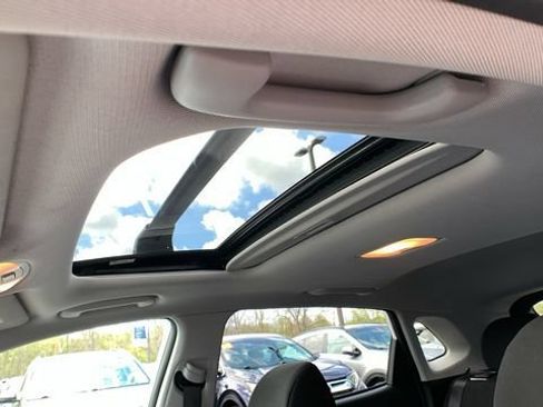 Used 2021 Hyundai Kona SEL Plus AWD/4WD image 18