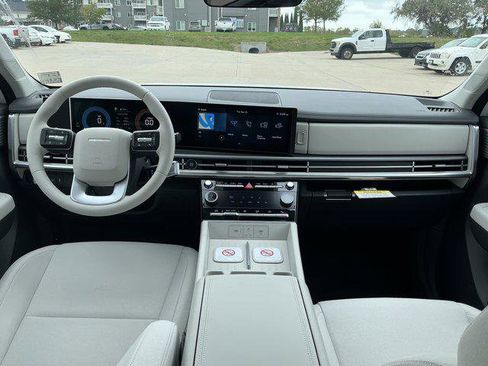 New 2026 Hyundai Santa Fe SE image 5