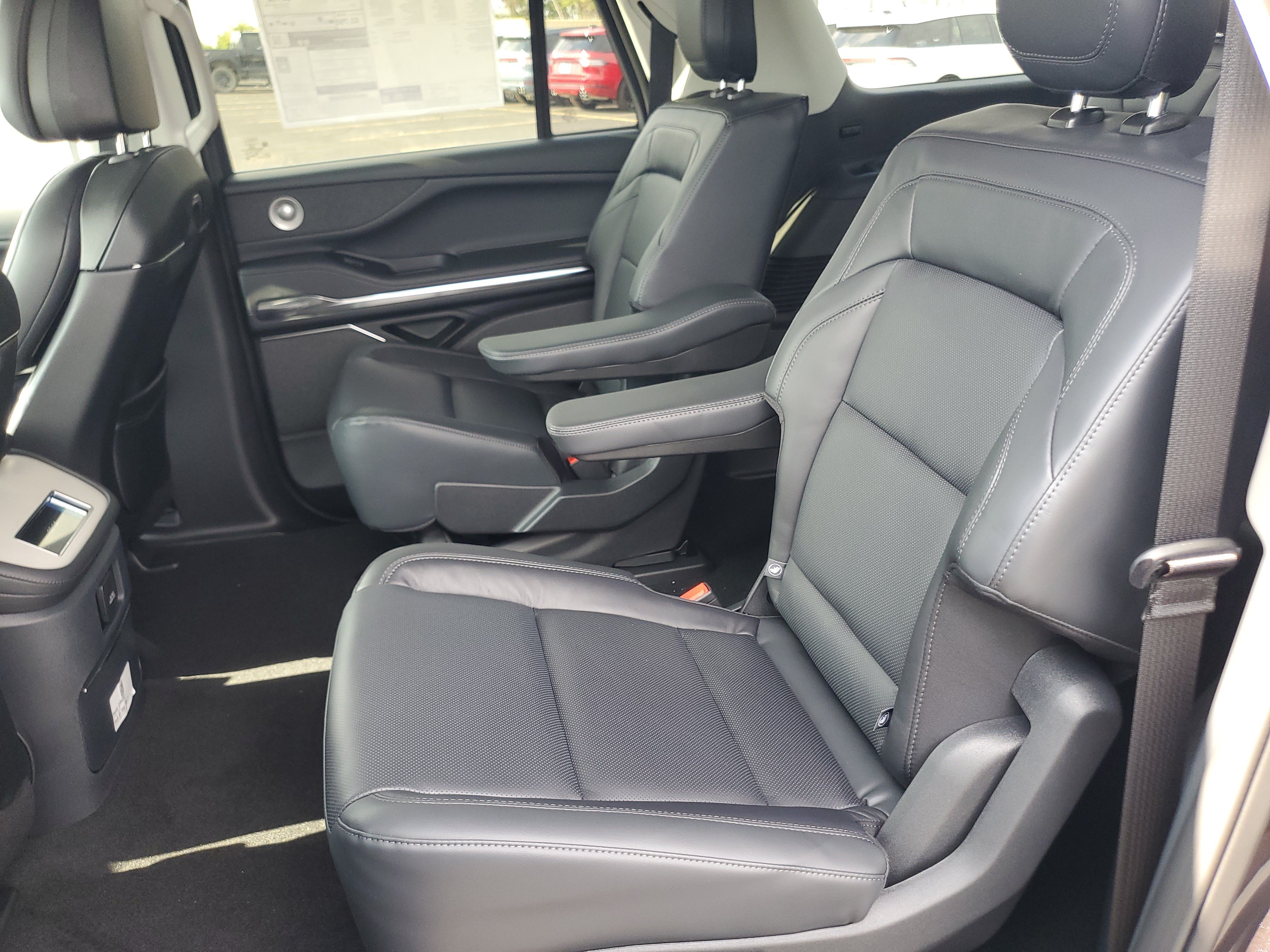 New 2027 Lincoln Navigator L Reserve AWD/4WD image 31