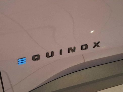 New 2026 Chevrolet Equinox EV LT image 5