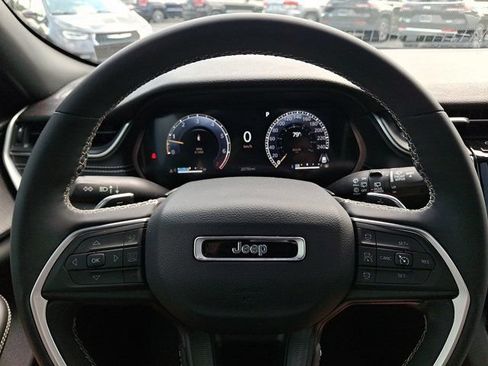 Certified 2023 Jeep Grand Cherokee Altitude AWD/4WD image 24