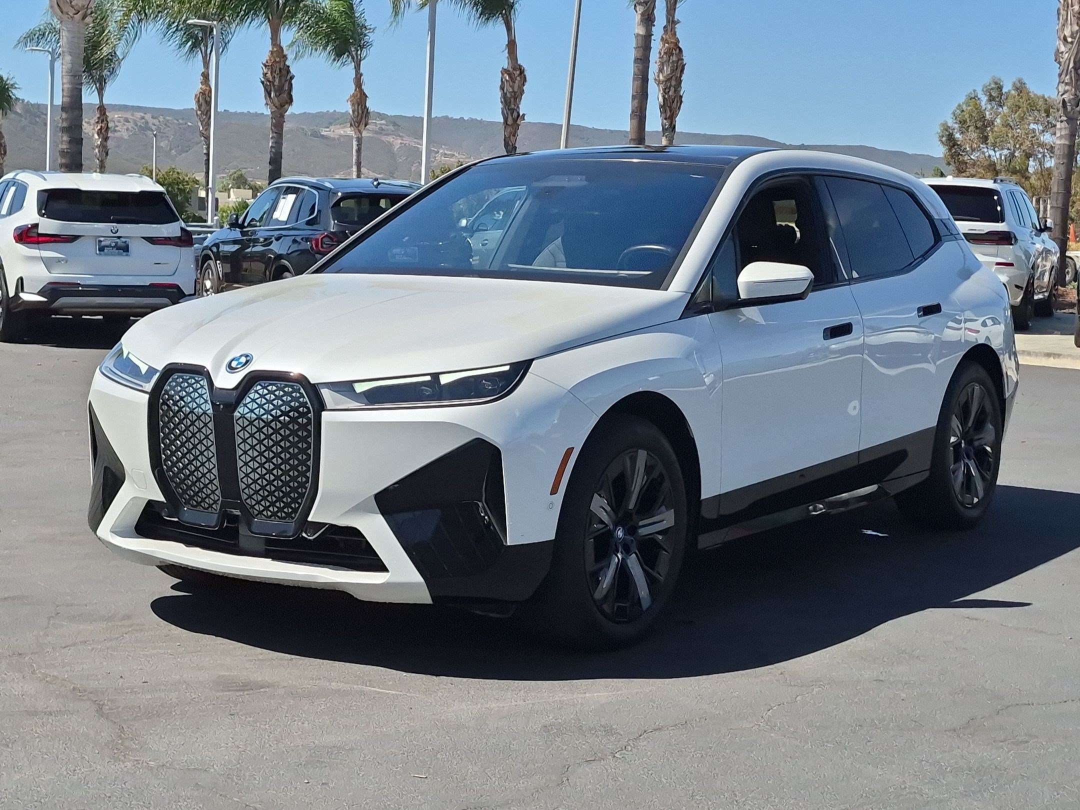 Certified 2024 BMW iX xDrive50 w/ Sport Package AWD/4WD image 5