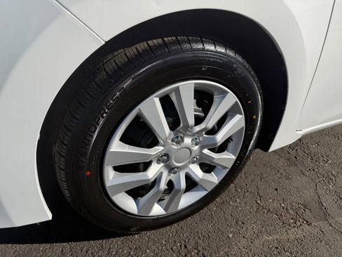 Used 2016 Toyota Corolla LE image 10