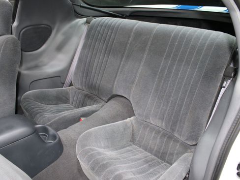 Used 1999 Pontiac Firebird Formula w/ Opt Pkg RWD image 4