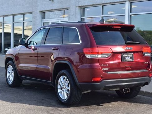 Used 2017 Jeep Grand Cherokee Laredo w/ Quick Order Package 23E AWD/4WD image 9