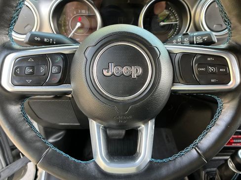 Used 2021 Jeep Wrangler Unlimited Rubicon 4xe w/ Cold Weather Group AWD/4WD image 14
