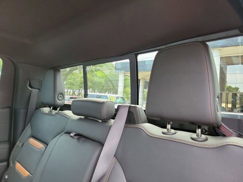 Used 2020 GMC Sierra 1500 AT4 w/ AT4 Premium Package AWD/4WD image 15