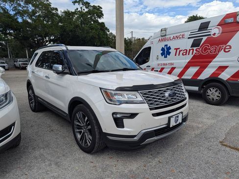 Used 2018 Ford Explorer Platinum image 14