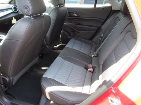 New 2026 Chevrolet Trax LT w/ LT Convenience Package image 26