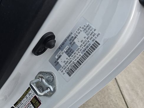 Used 2013 MAZDA MX-5 Miata Club image 37