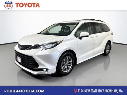 Used 2023 Toyota Sienna XLE