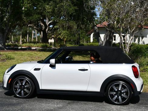 Used 2023 MINI Cooper S FWD image 4