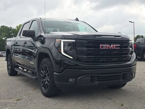 Used 2024 GMC Sierra 1500 Elevation AWD/4WD image 7