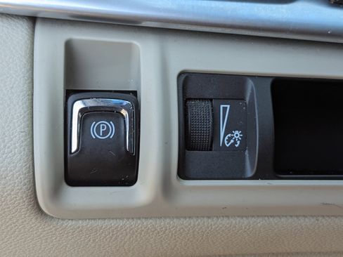 Used 2018 Cadillac XTS Luxury image 27