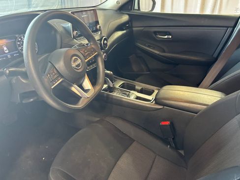 Used 2024 Nissan Sentra SV FWD image 14