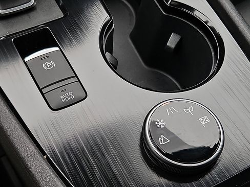 Certified 2023 Nissan Rogue SV w/ SV Premium B Package image 23