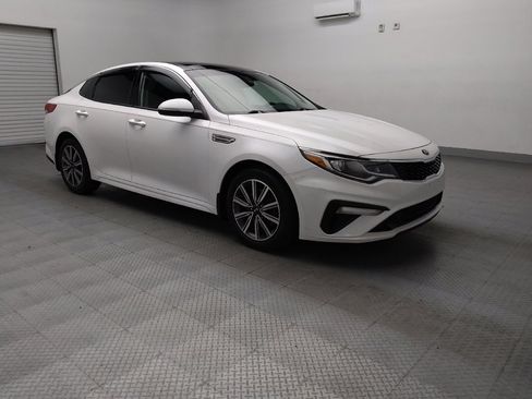 Used 2019 Kia Optima LX w/ LX Premium Package image 13