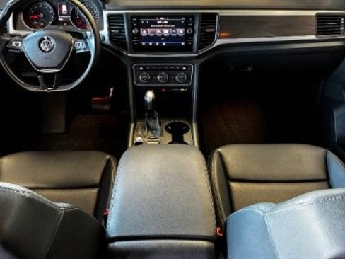 Used 2020 Volkswagen Atlas SE w/ Panoramic Sunroof Package FWD image 20