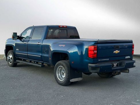 Used 2015 Chevrolet Silverado 3500 High Country w/ Duramax Plus Package image 5