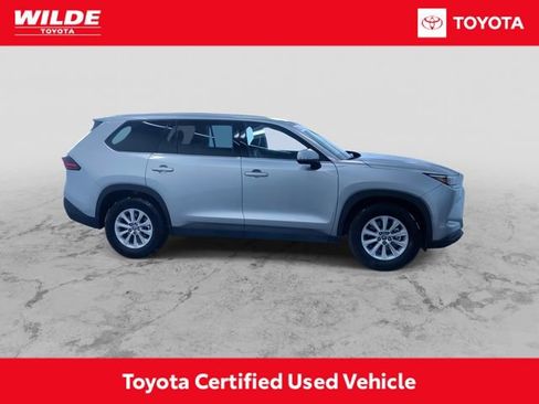 Certified 2025 Toyota Grand Highlander AWD image 2