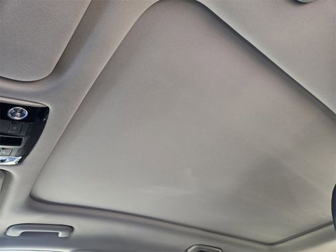 New 2026 Kia Sorento S image 18