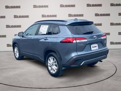Used 2023 Toyota Corolla Cross LE AWD/4WD image 3