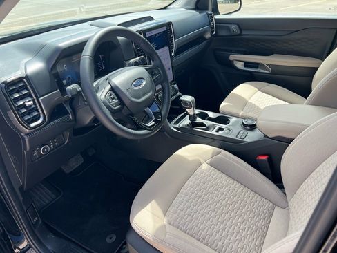 Used 2024 Ford Ranger XLT w/ Technology Package image 12