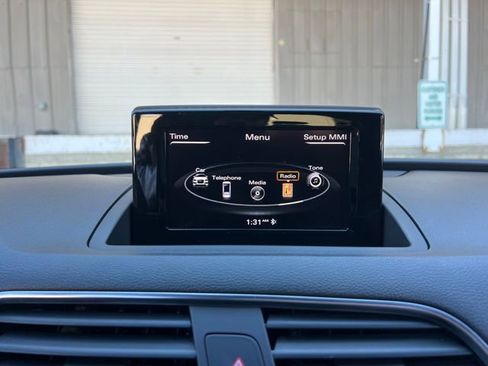 Used 2018 Audi Q3 2.0T Premium w/ Convenience Package image 22