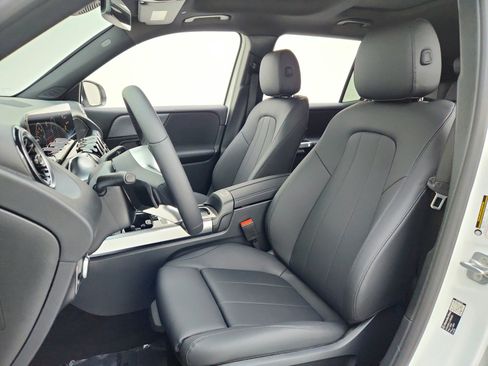 New 2026 Mercedes-Benz GLB 250 image 17