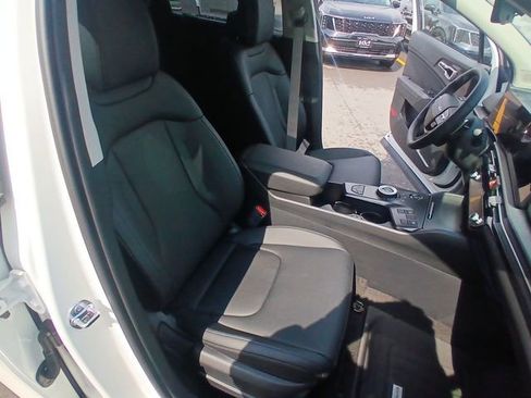 New 2026 Kia Sportage EX AWD/4WD image 24