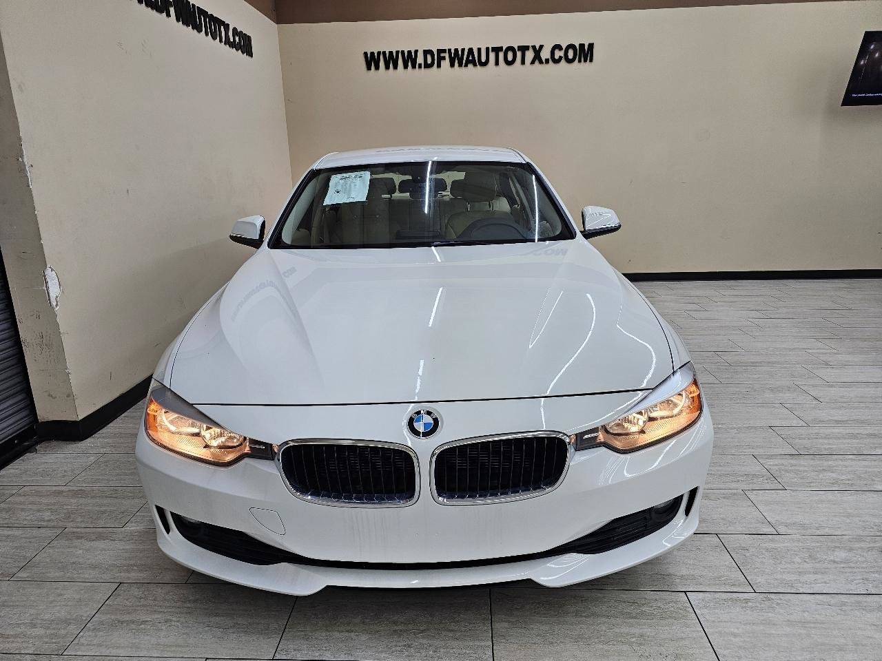 Used 2014 BMW 328i Sedan RWD image 4