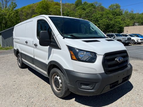 Certified 2020 Ford Transit 150 Low Roof RWD image 3