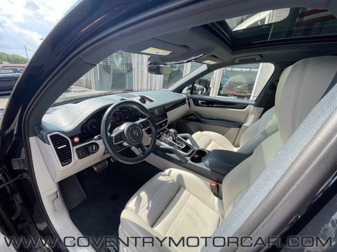 Used 2019 Porsche Cayenne S image 21