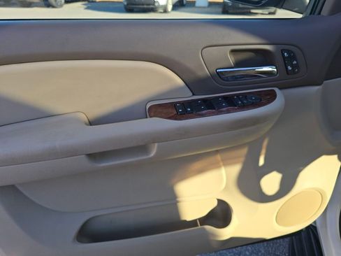 Used 2009 Chevrolet Tahoe LT w/ Luxury Package image 20