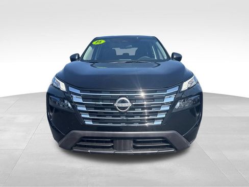 Used 2025 Nissan Rogue S AWD/4WD image 19