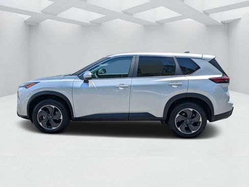 Used 2024 Nissan Rogue SV FWD image 6