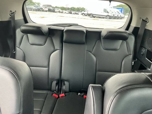 Used 2025 Kia Telluride S AWD/4WD image 25