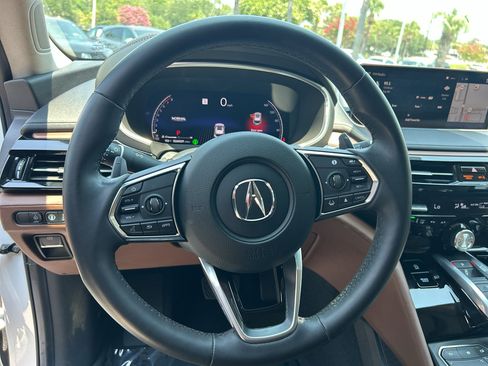 Certified 2024 Acura MDX FWD w/ Technology Package image 15